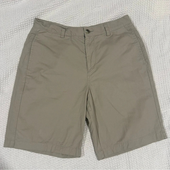 Disney World Land Chino Shorts Mens Size 32 Beige Flat Front Khaki Mickey Mouse - Picture 1 of 5